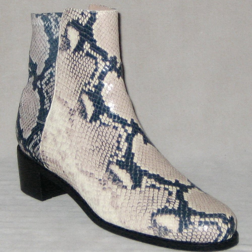 NWB Stuart Weitzman EASY ON RESERVE Snakeskin Ankle Boot Women Sz 8.5 MSRP $595